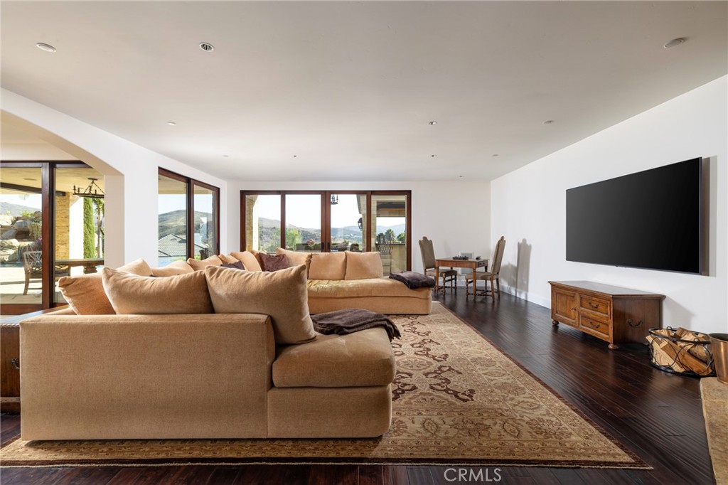 MLS #NP25281207 image #12