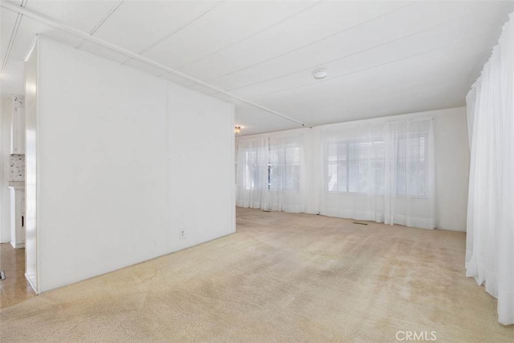 MLS #NP26041123 image #11