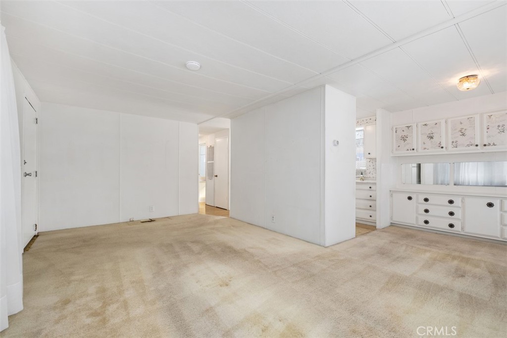 MLS #NP26041123 image #12