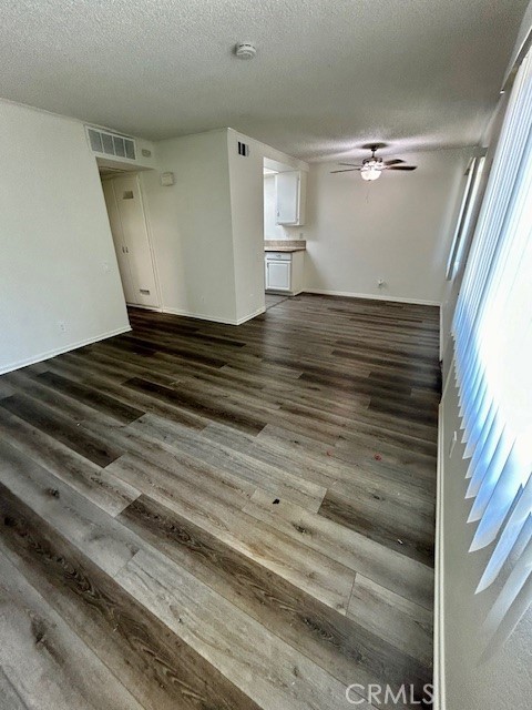 MLS #NP26055393 image #8