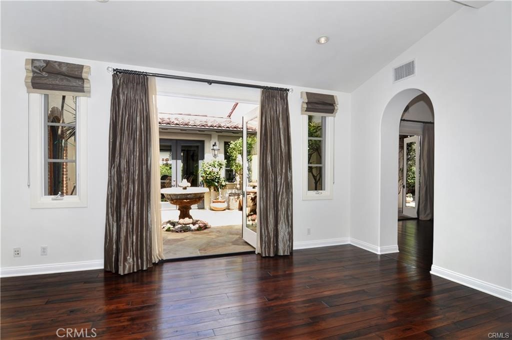 MLS #NP26070556 image #10