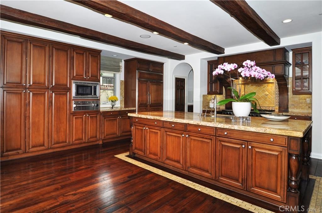 MLS #NP26070556 image #7