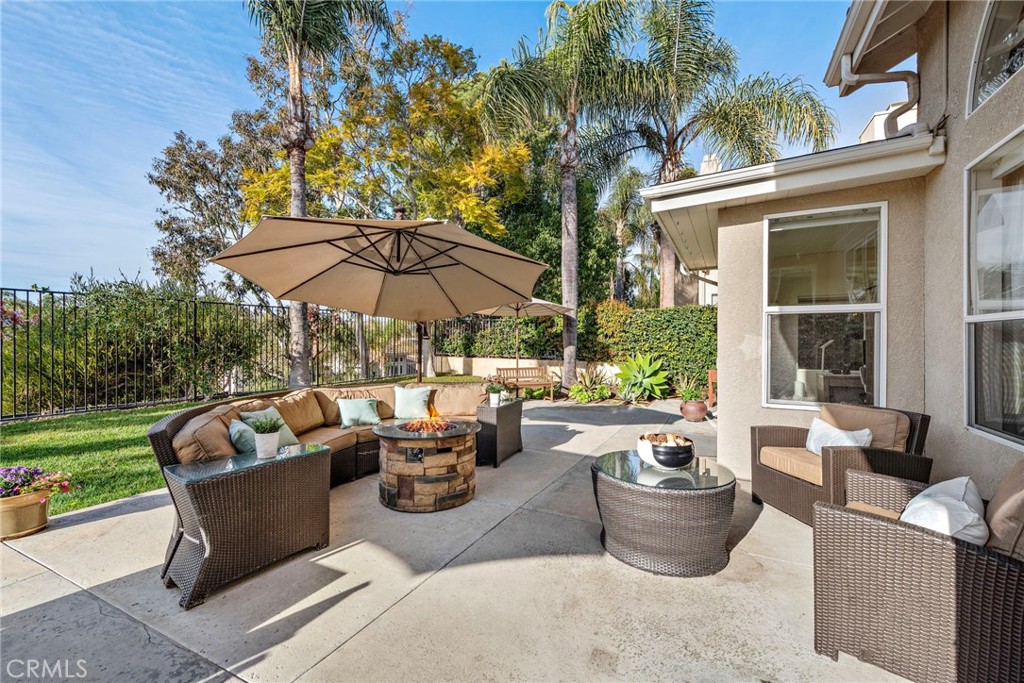 MLS #OC25032639 image #1