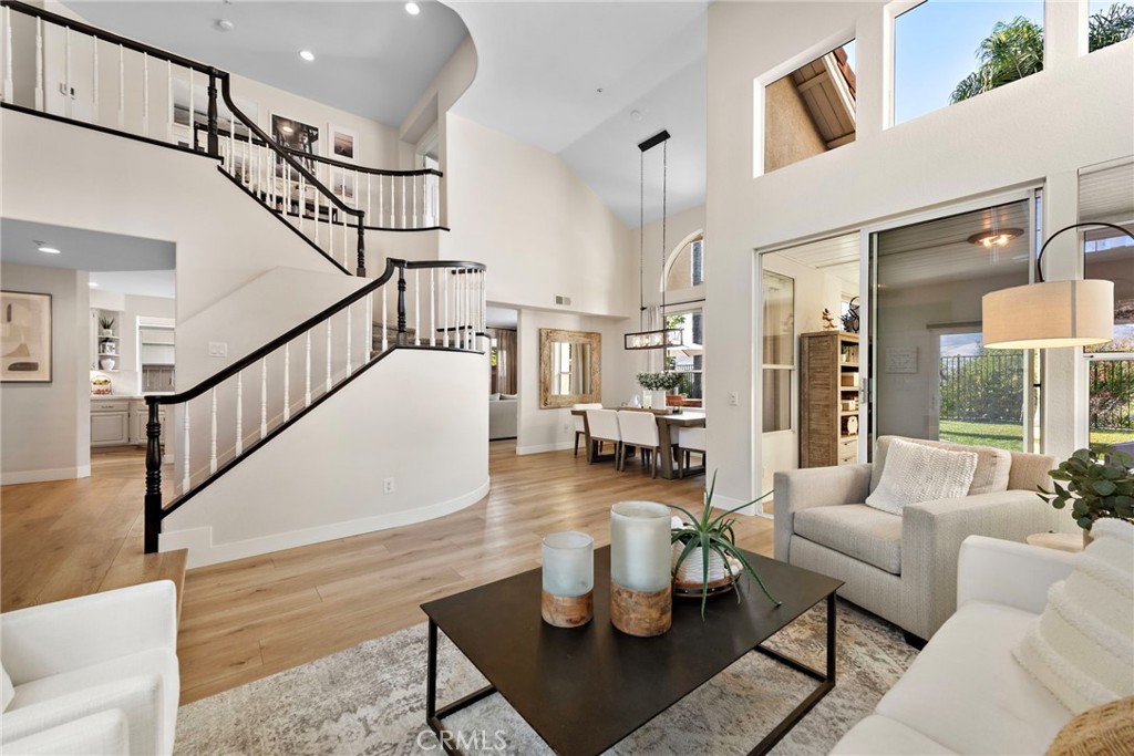 MLS #OC25032639 image #3