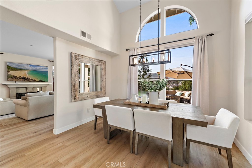 MLS #OC25032639 image #5