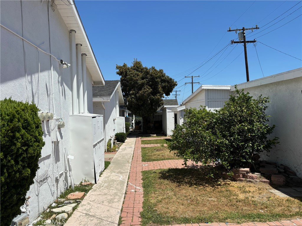 MLS #OC25136753 image #4