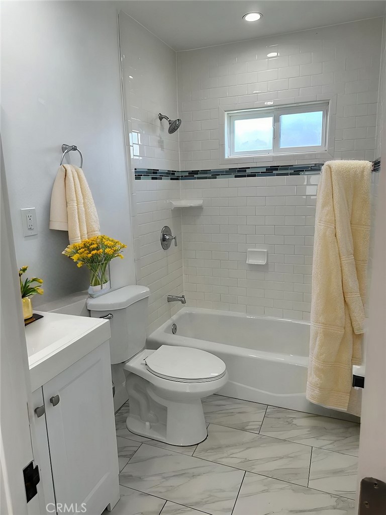 MLS #OC25136753 image #7