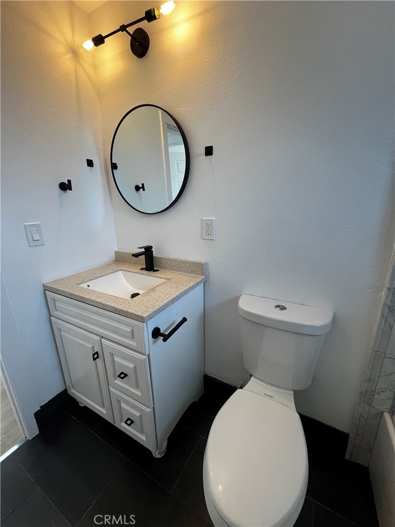 MLS #OC25136753 image #8