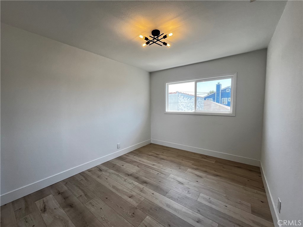 MLS #OC25136753 image #9