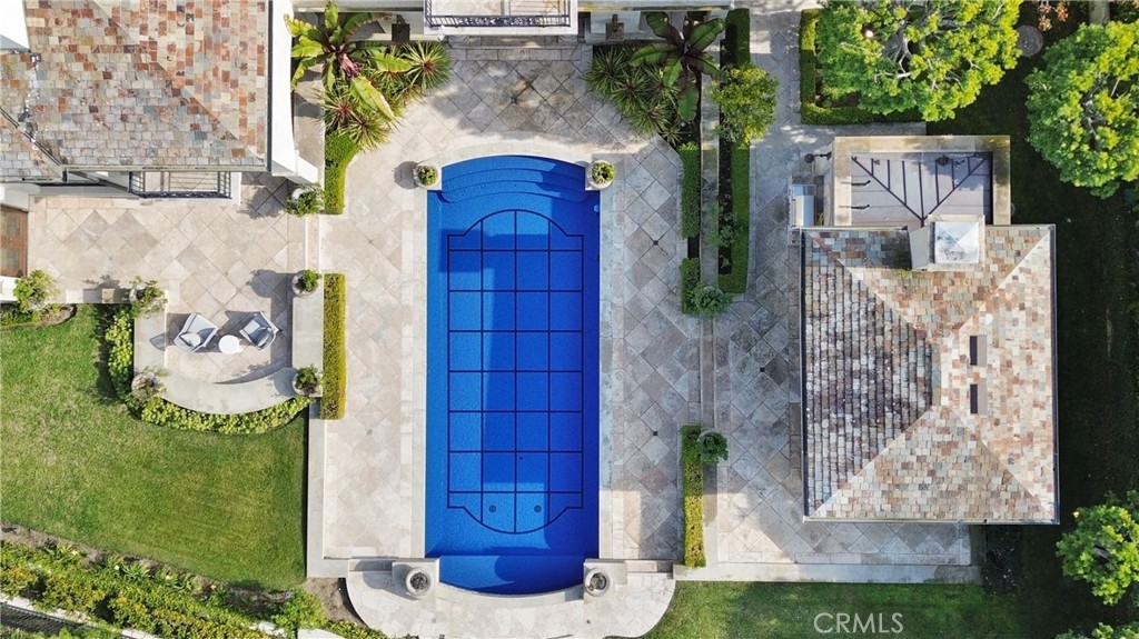 MLS #OC25263171 image #1