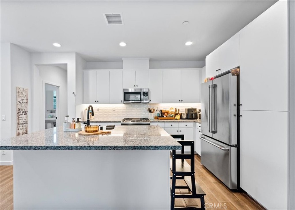 MLS #OC25268224 image #19