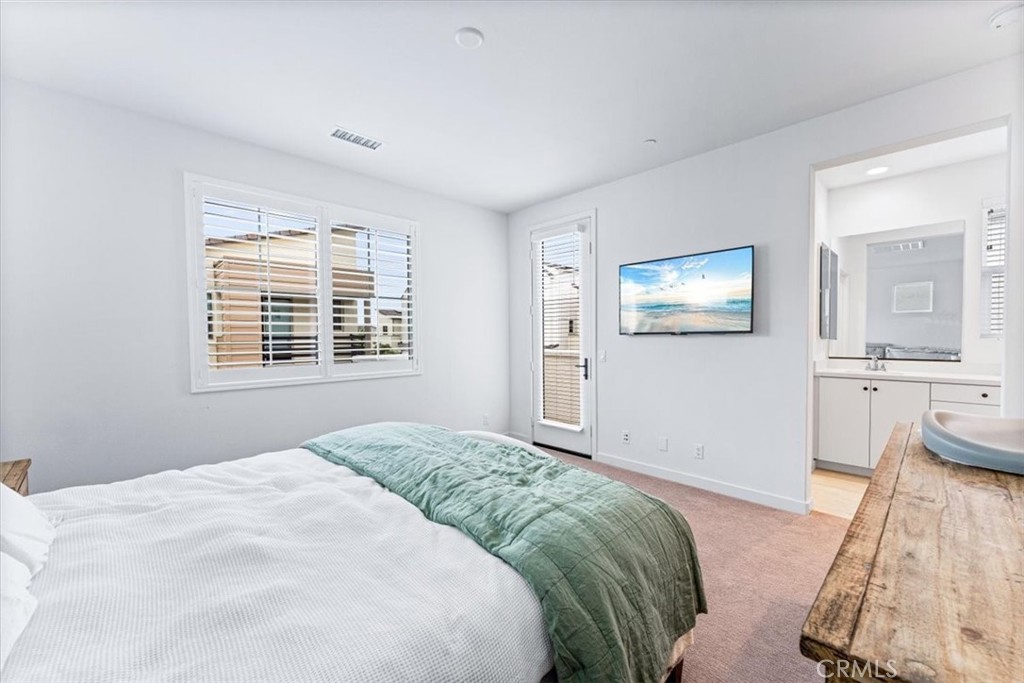 MLS #OC25268224 image #31