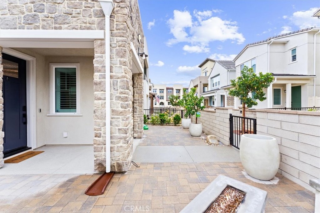 MLS #OC25268224 image #9