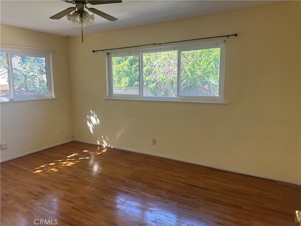 MLS #OC25270697 image #14