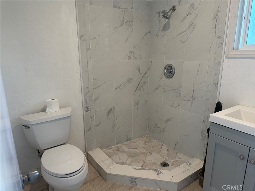 MLS #OC25270697 image #15