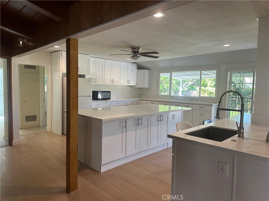 MLS #OC25270697 image #9