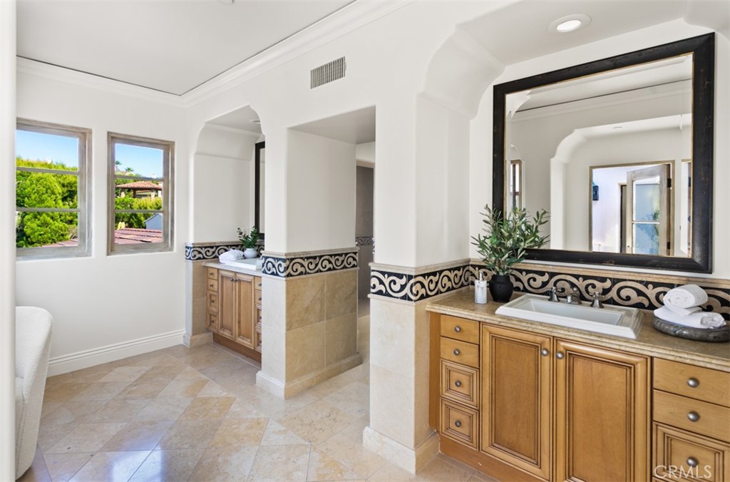 MLS #OC26018594 image #40