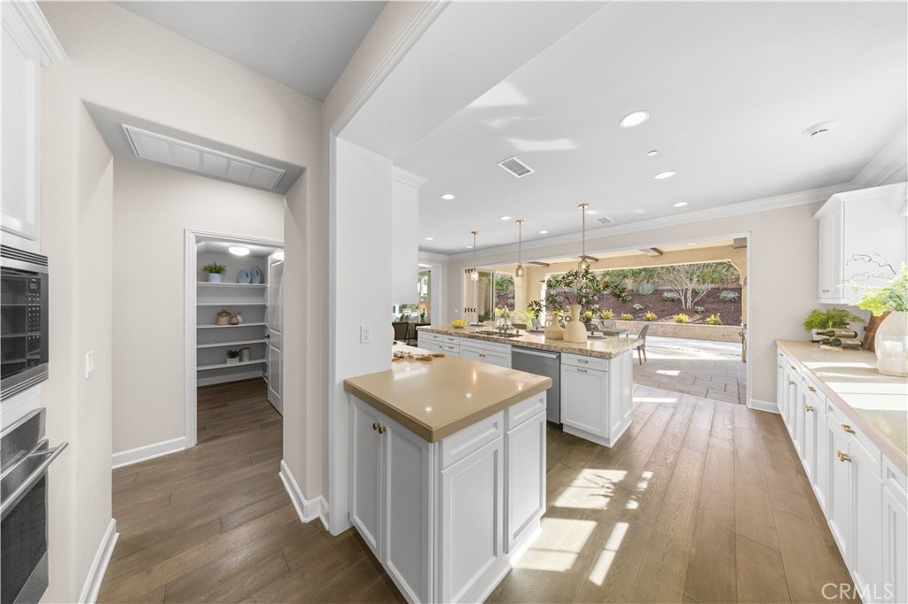 MLS #OC26024921 image #18