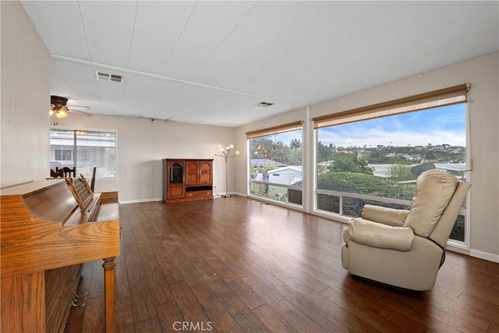 MLS #OC26027920 image #2