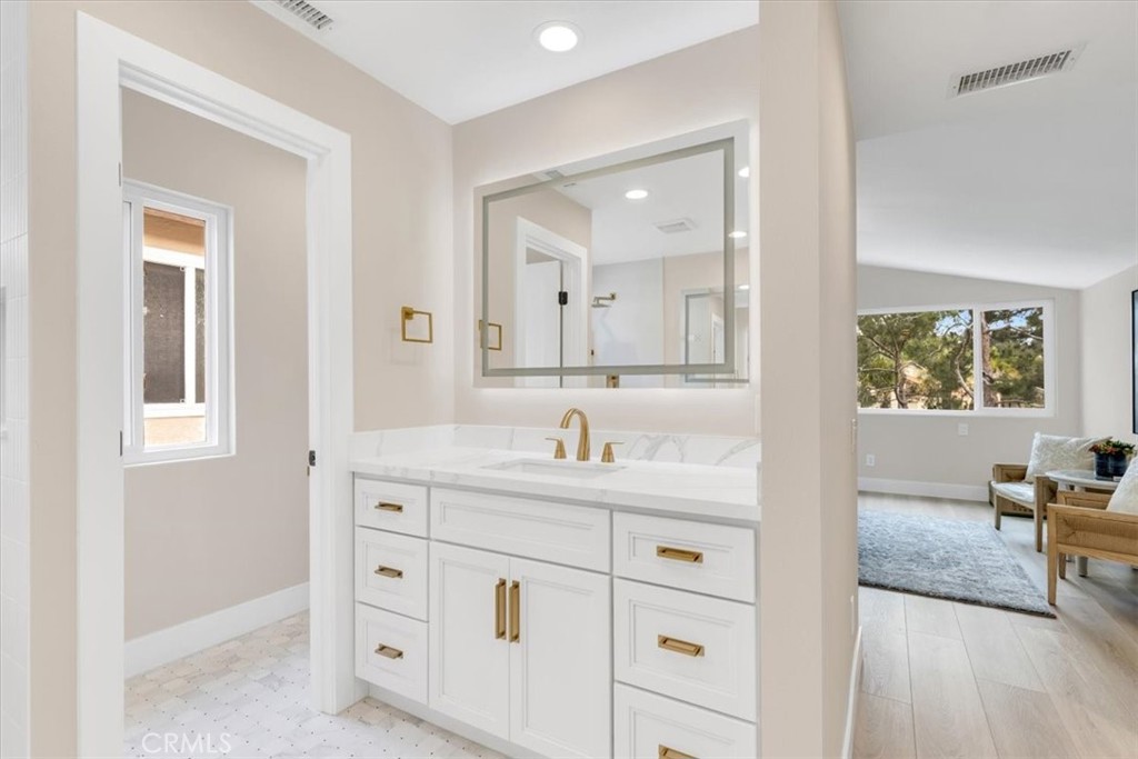 MLS #OC26030964 image #22