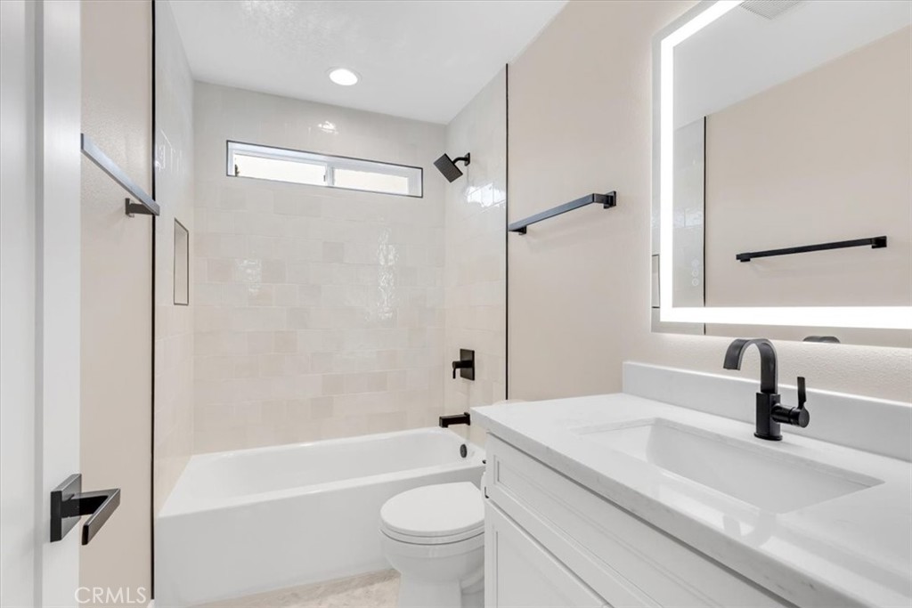 MLS #OC26030964 image #25