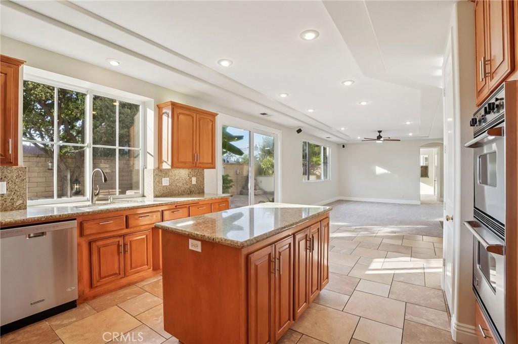 MLS #OC26032331 image #12