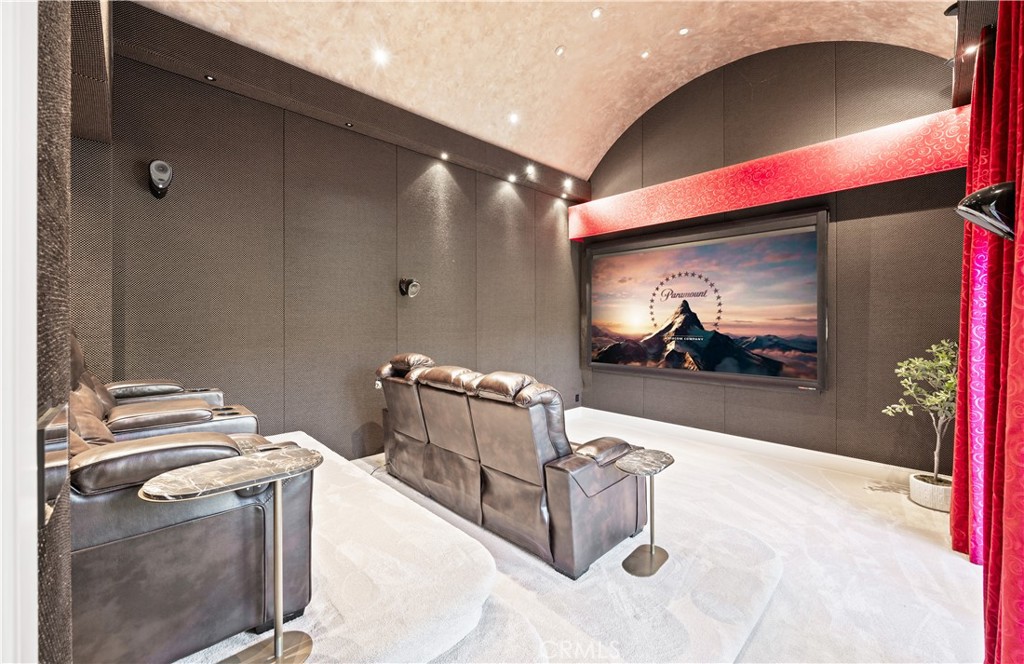 MLS #OC26035207 image #32