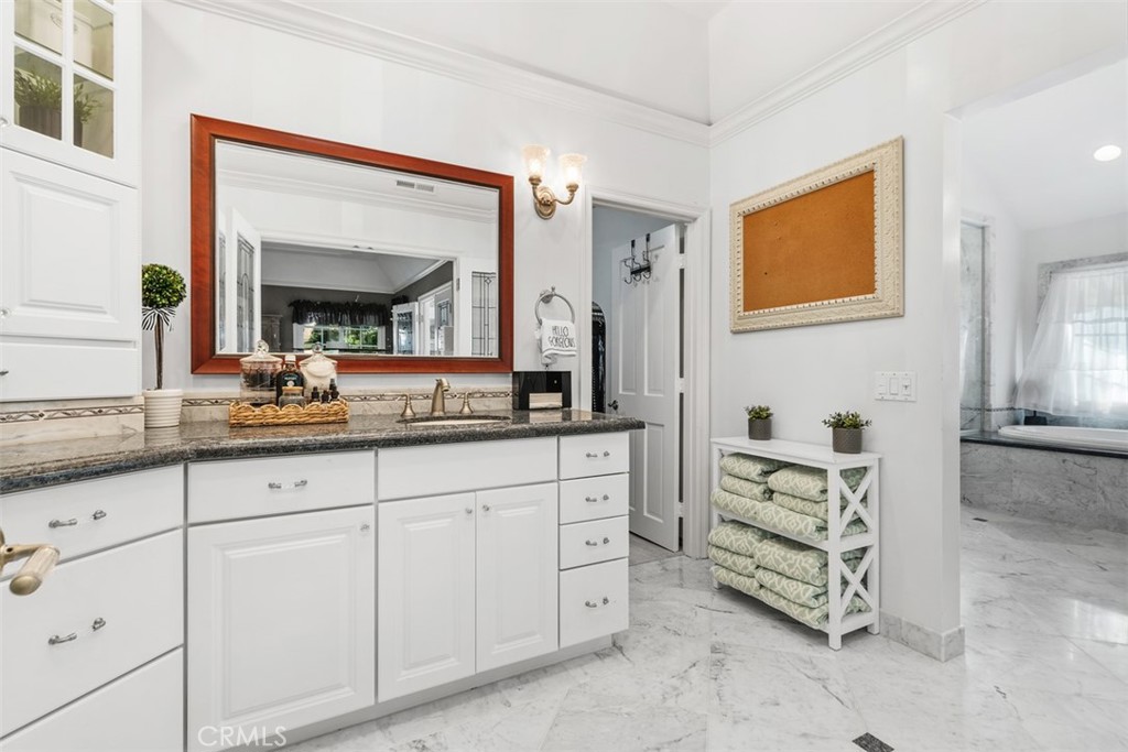 MLS #OC26048143 image #18