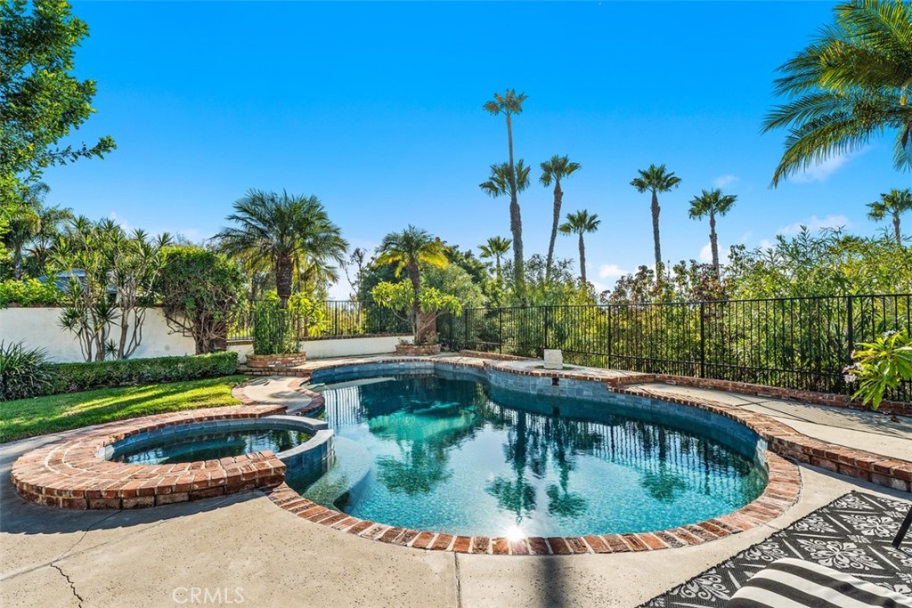 MLS #OC26048143 image #8