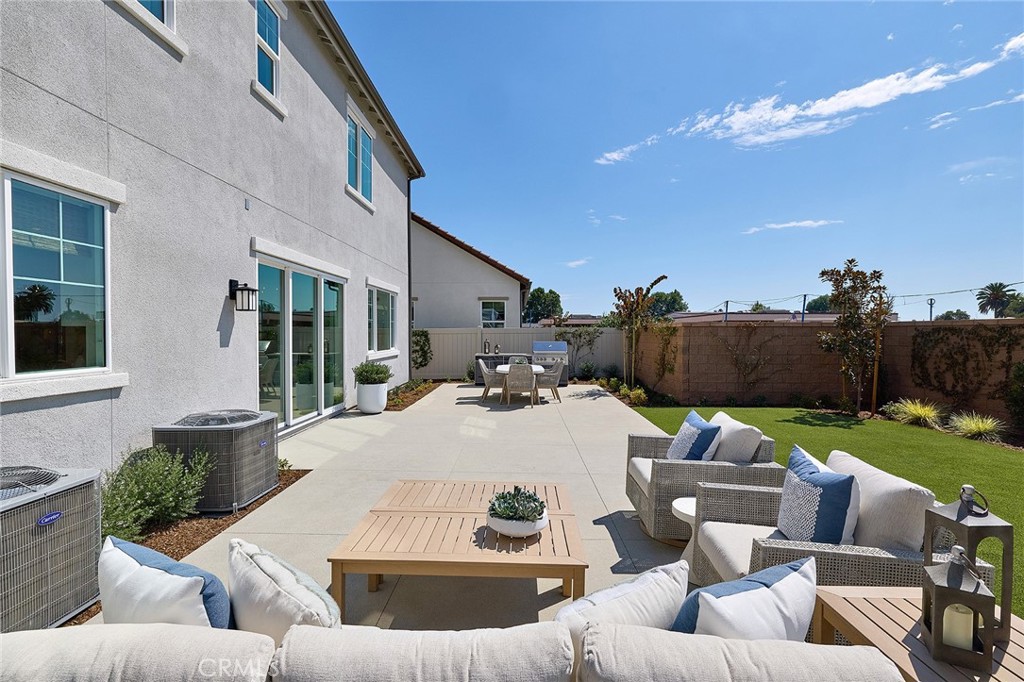 MLS #OC26051622 image #2