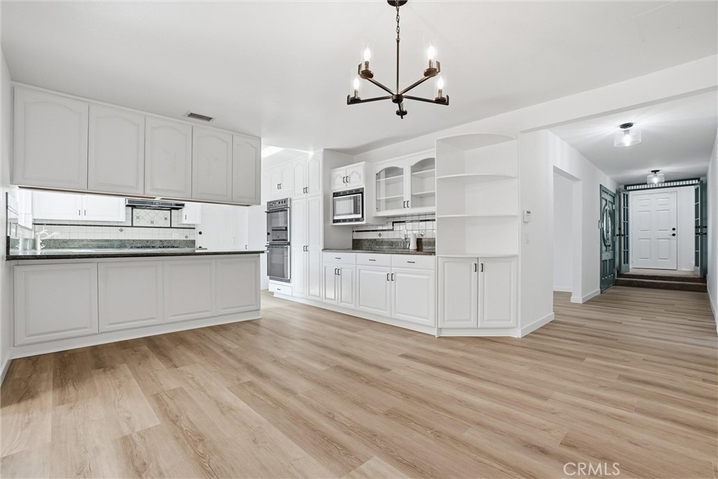 MLS #OC26062769 image #4