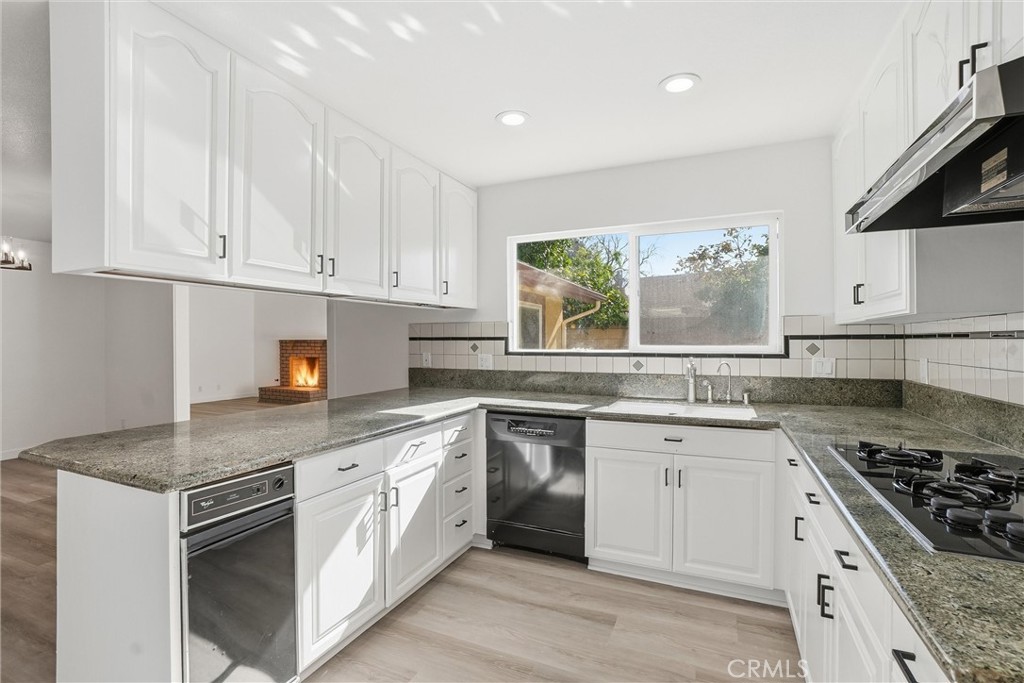 MLS #OC26062769 image #9