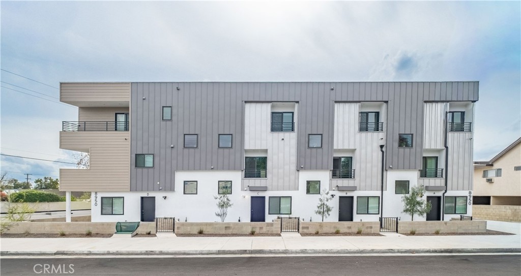 MLS #OC26064461 image #2