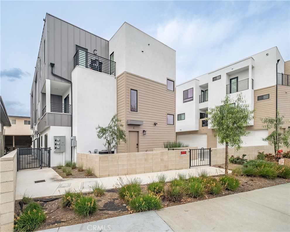 MLS #OC26064461 image #5