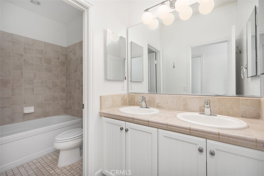 MLS #OC26066183 image #19