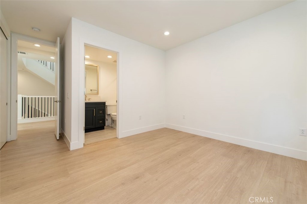 MLS #OC26066355 image #34