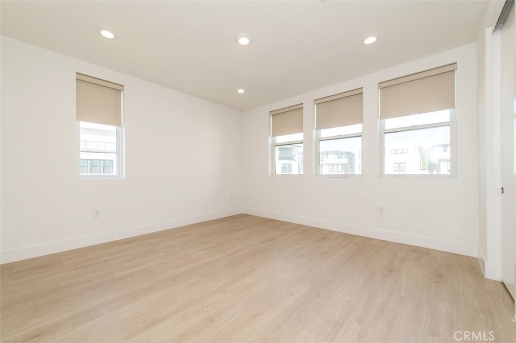 MLS #OC26066355 image #7