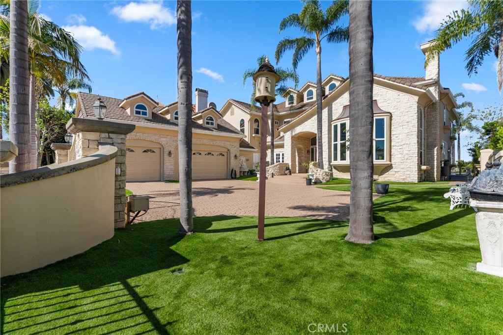 MLS #OC26067702 image #1