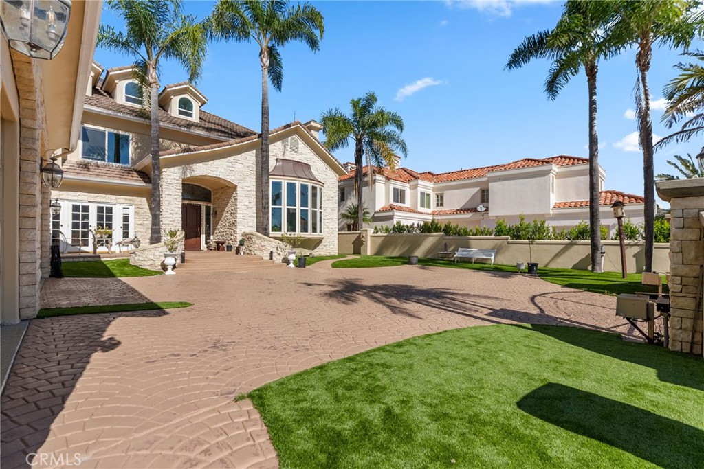 MLS #OC26067702 image #2