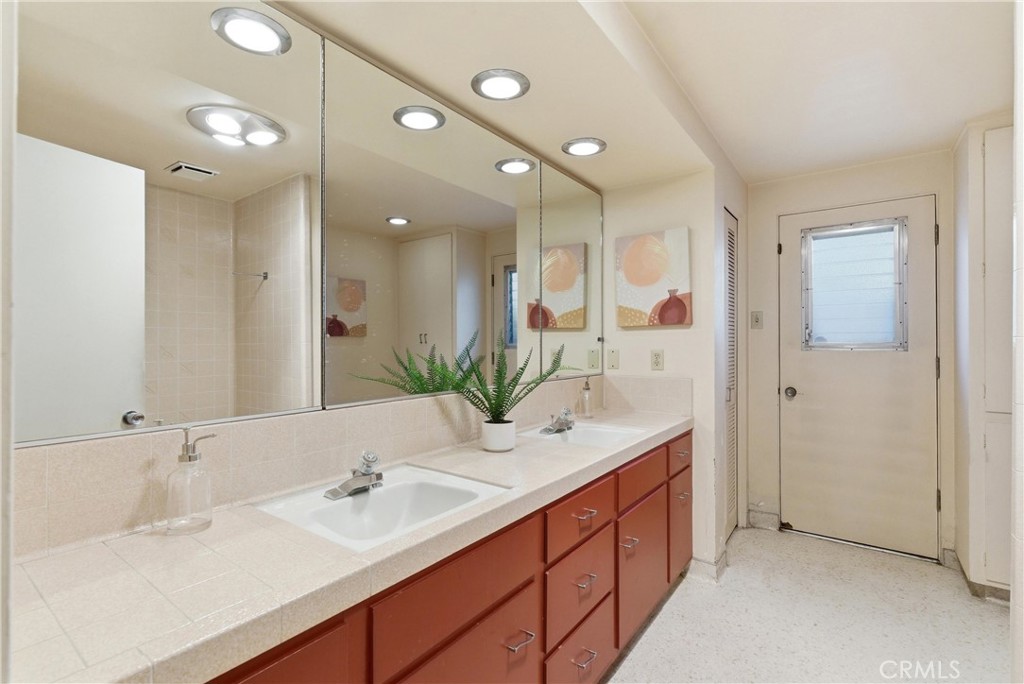 MLS #OC26068706 image #25