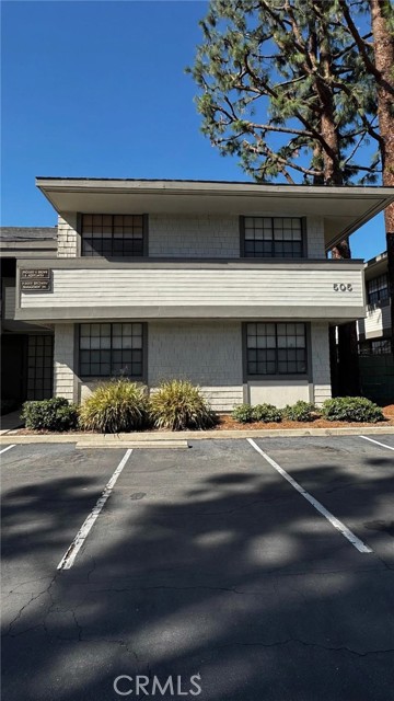 MLS #OC26226865 image #0