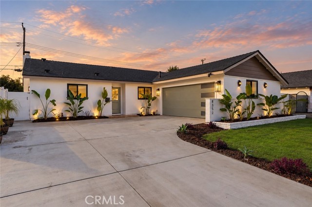 MLS #OC26228080 image #0