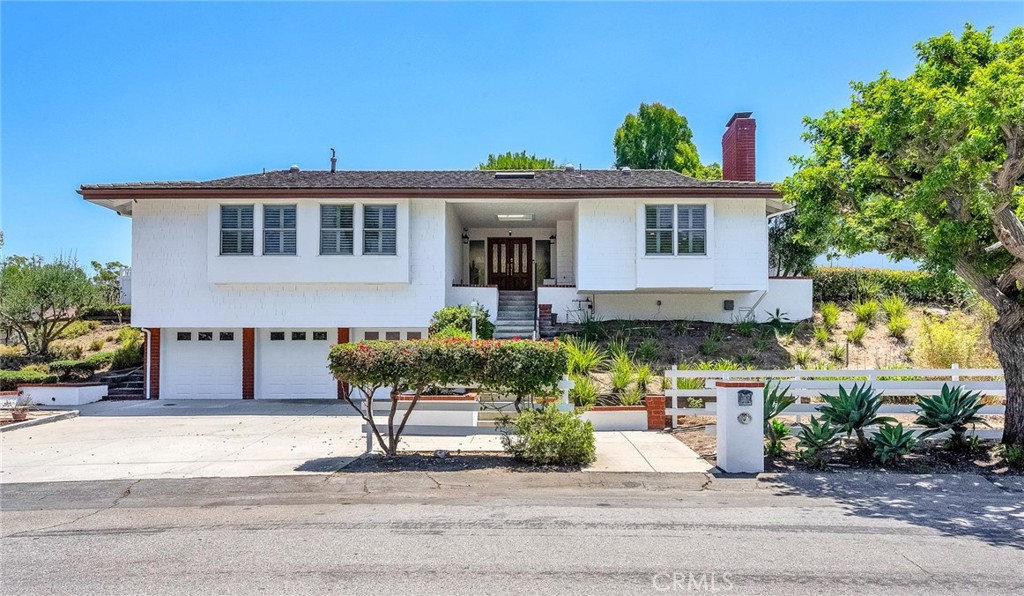 MLS #PV26050997 image #1