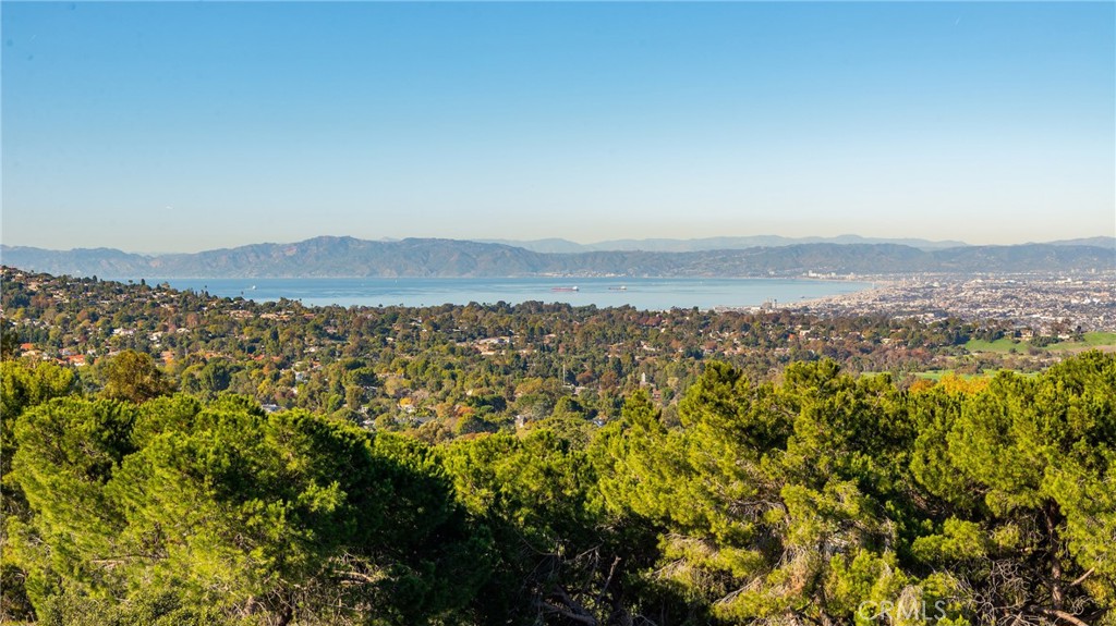 MLS #PV26056949 image #1