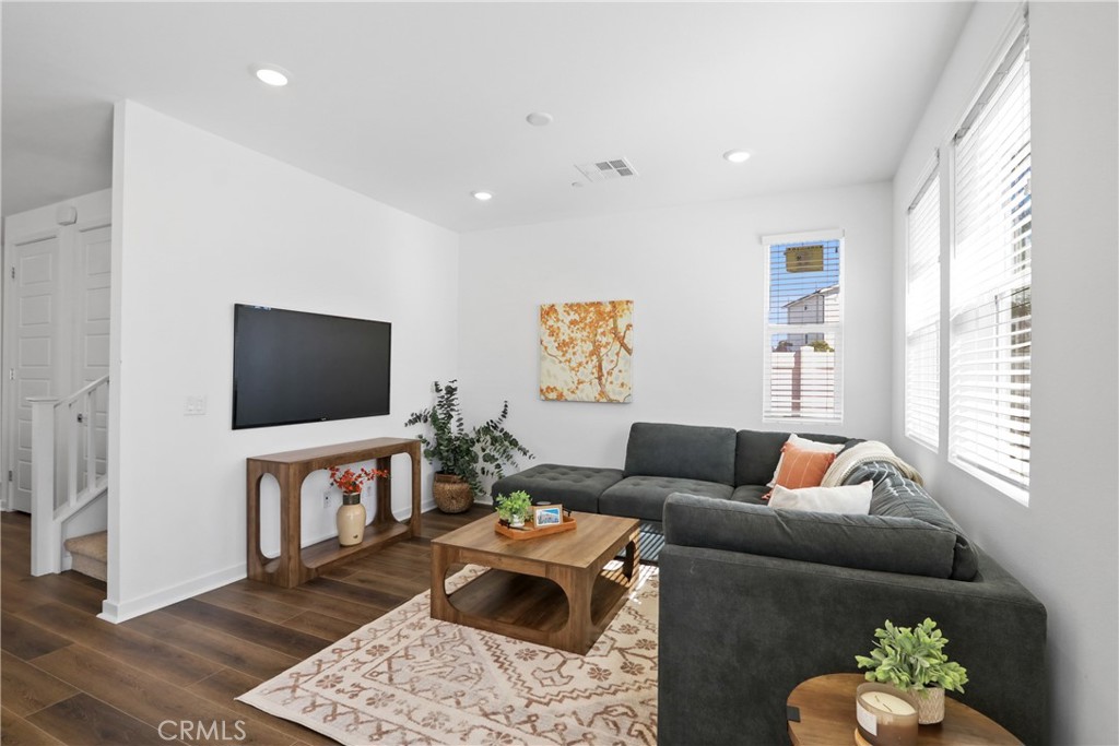 MLS #PV26059112 image #2