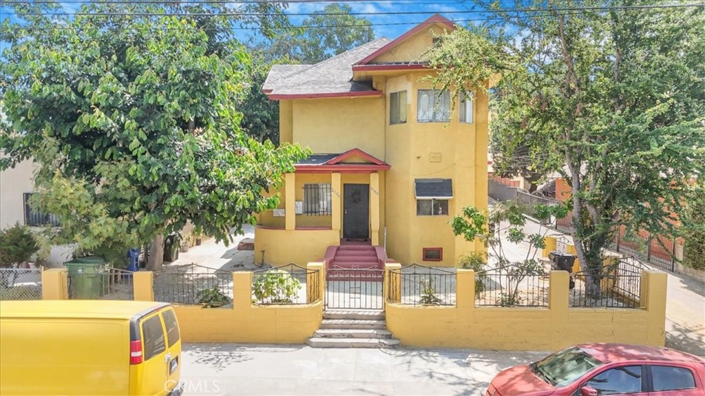 MLS #PW25152221 image #1