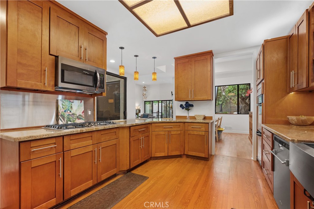 MLS #PW25273007 image #7