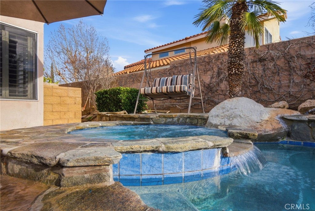 MLS #PW26049745 image #1