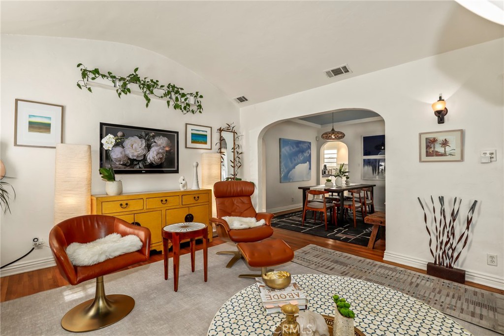 MLS #PW26050985 image #5