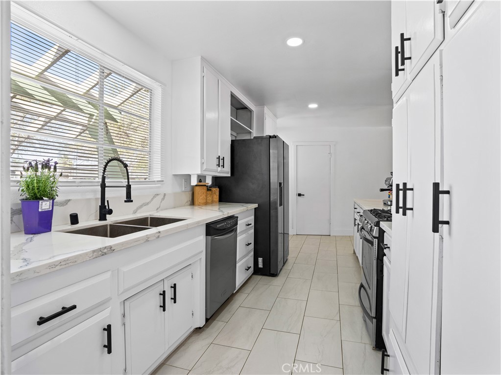 MLS #PW26058555 image #5